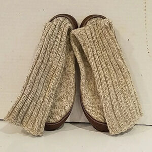UNISEX ACORN SLIPPER SOCKS W 7.5 - 8.5 or‎ Men 6-7